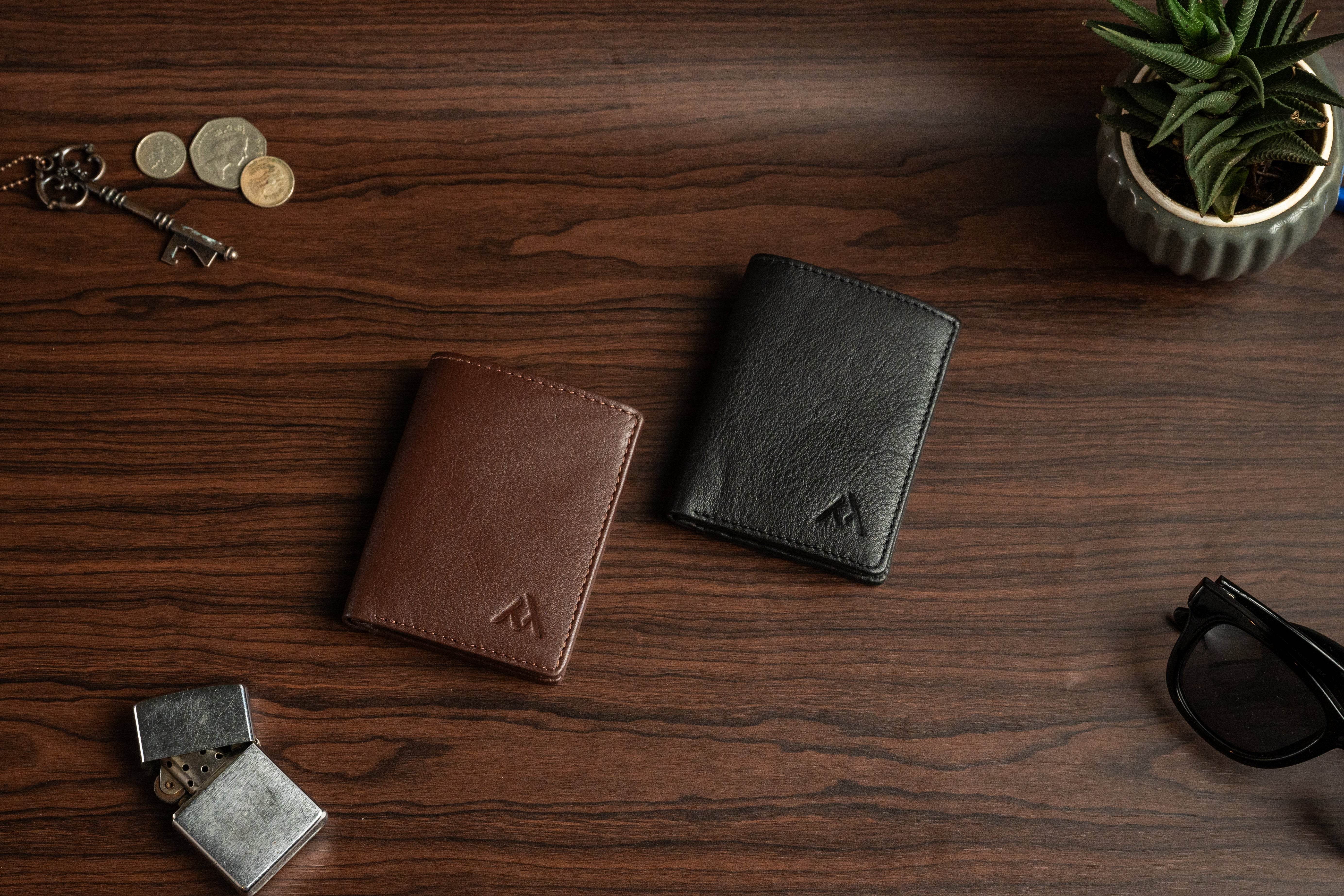 RFID Leather Card Holder with Extra Flap & ID Mesh - Tom Tanners