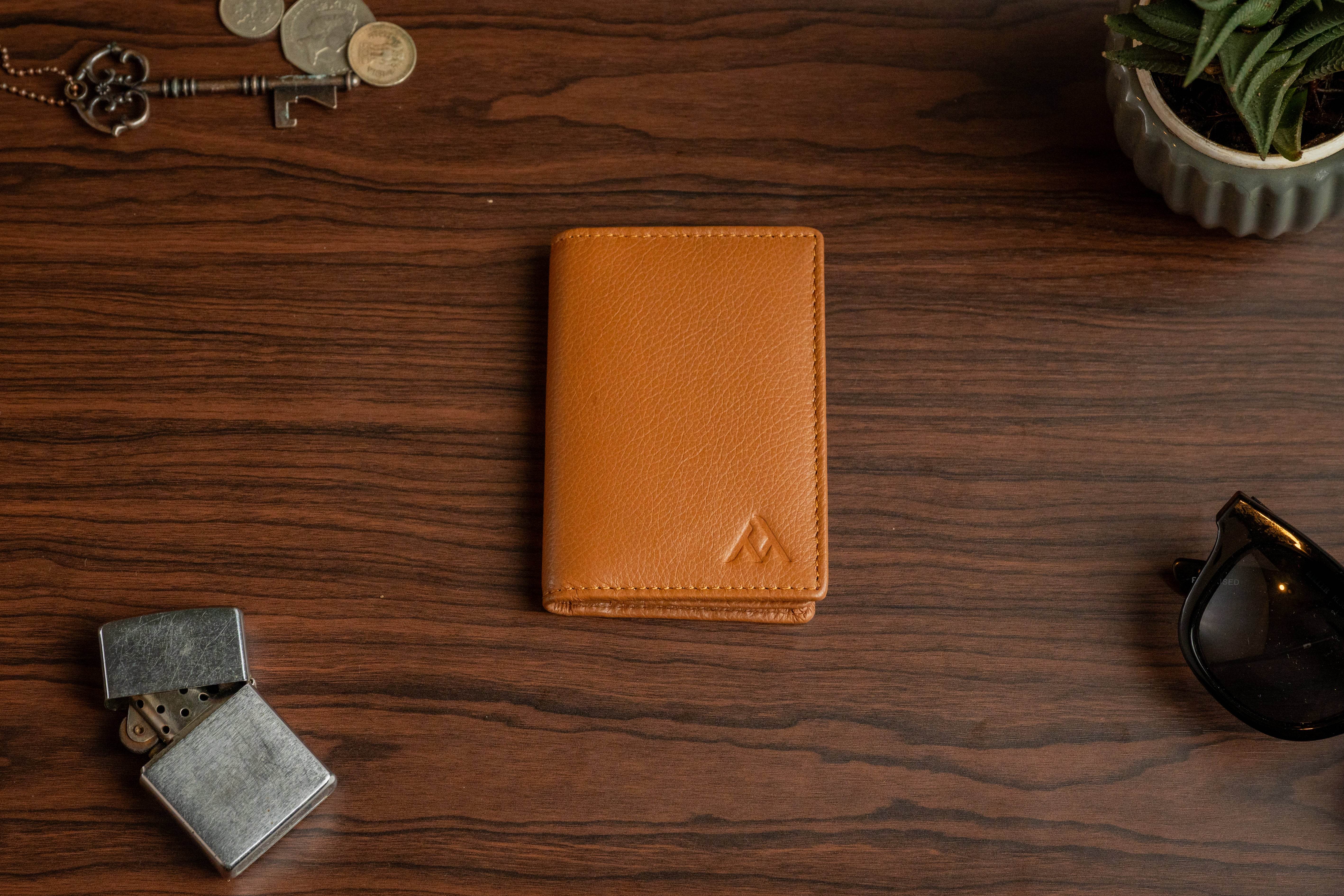 Bifold Leather Card Holder – Slim & High Capacity - Tom Tanners