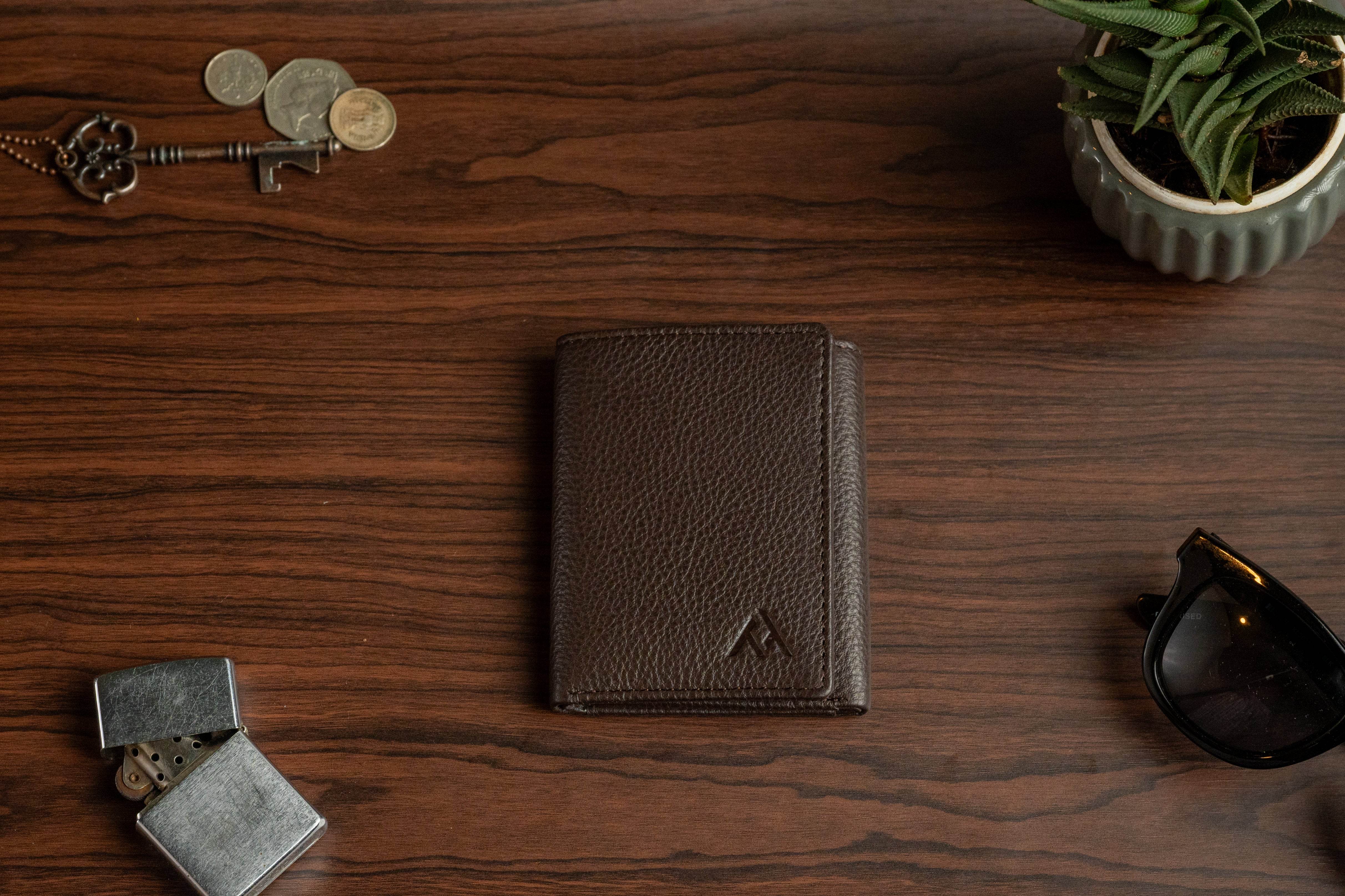 Men’s Trifold Leather Wallet - Tom Tanners