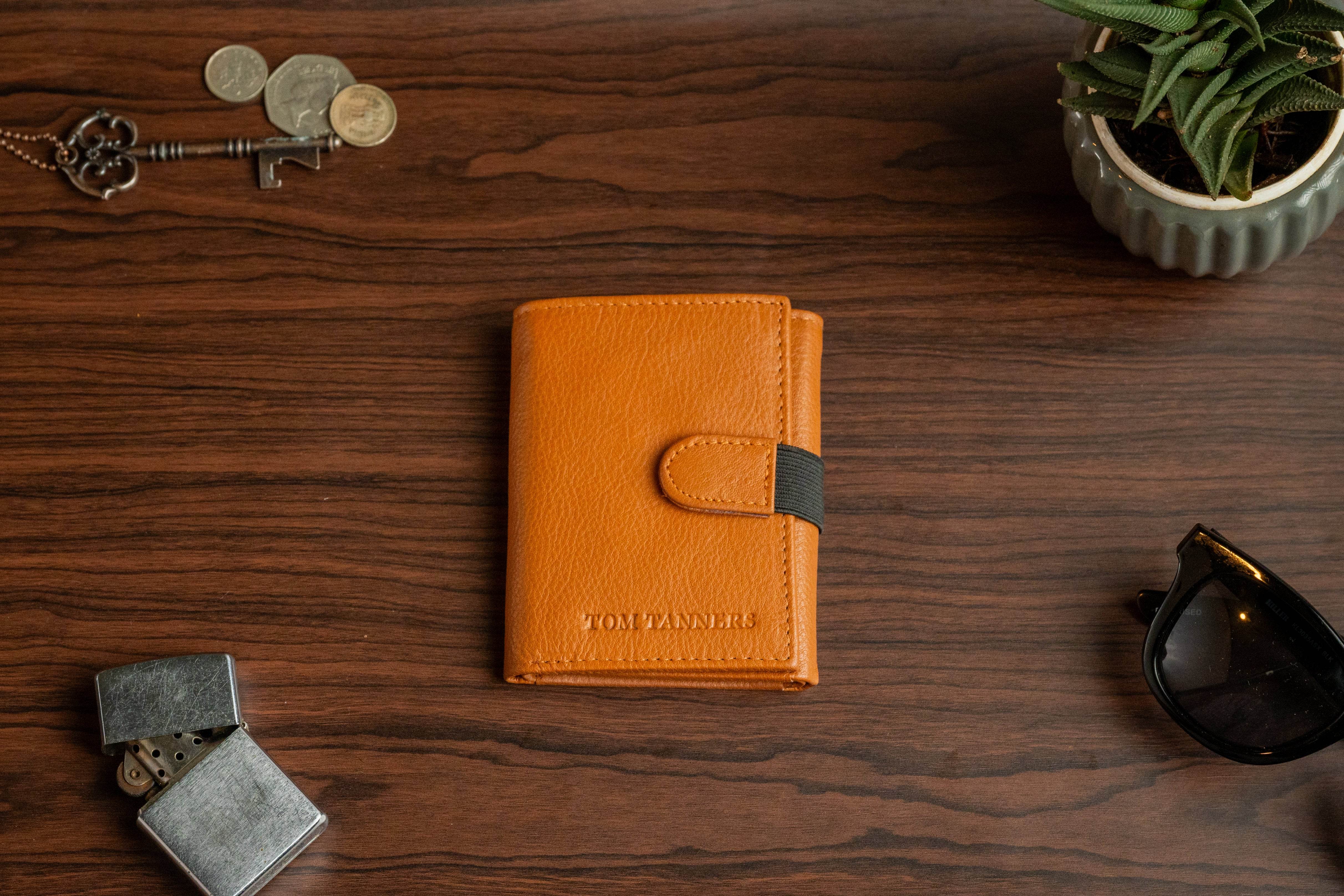 Men’s Trifold Wallet with Extra Card Flap & Elastic Closure - Tom Tanners
