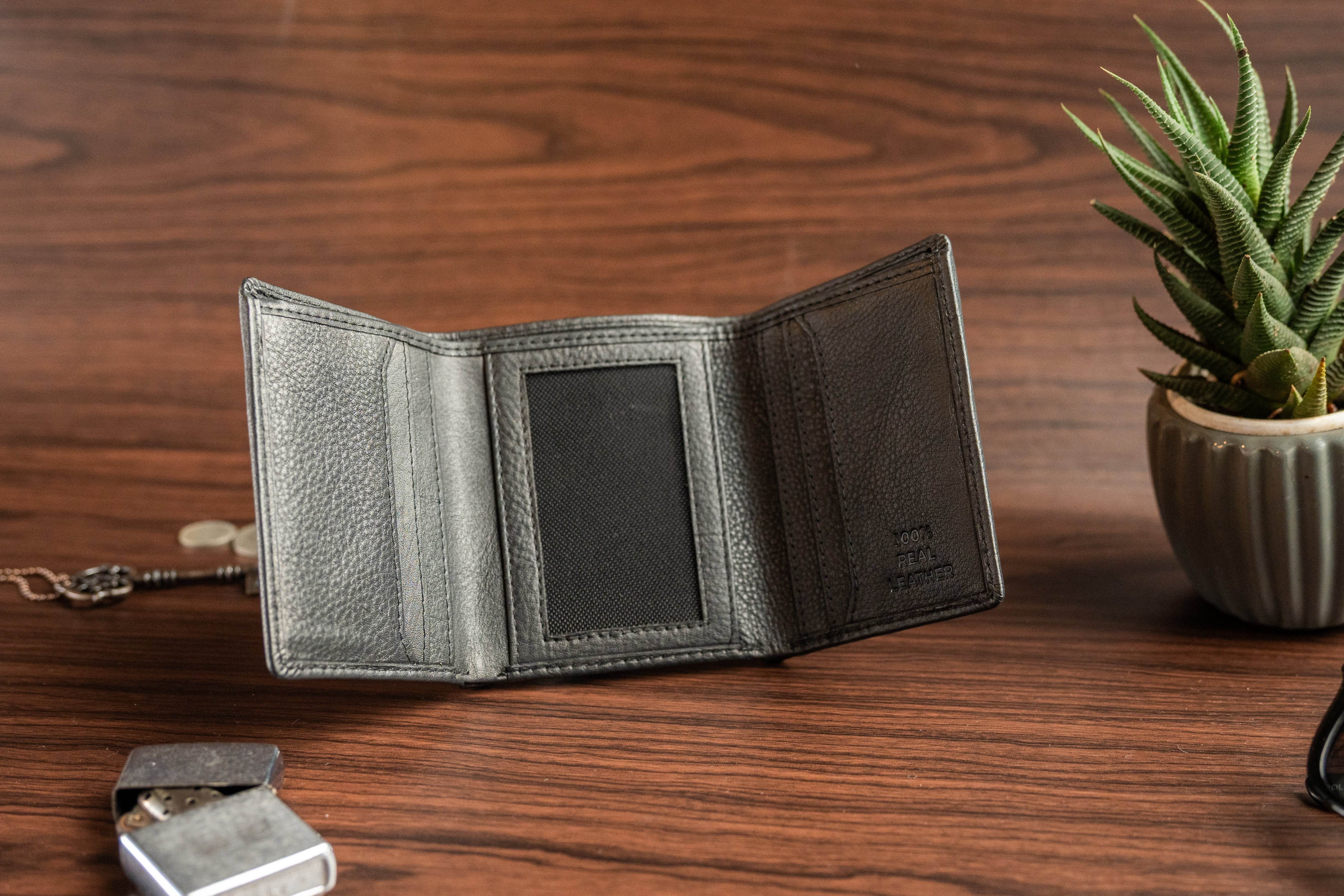 Men’s Trifold Leather Wallet - Tom Tanners