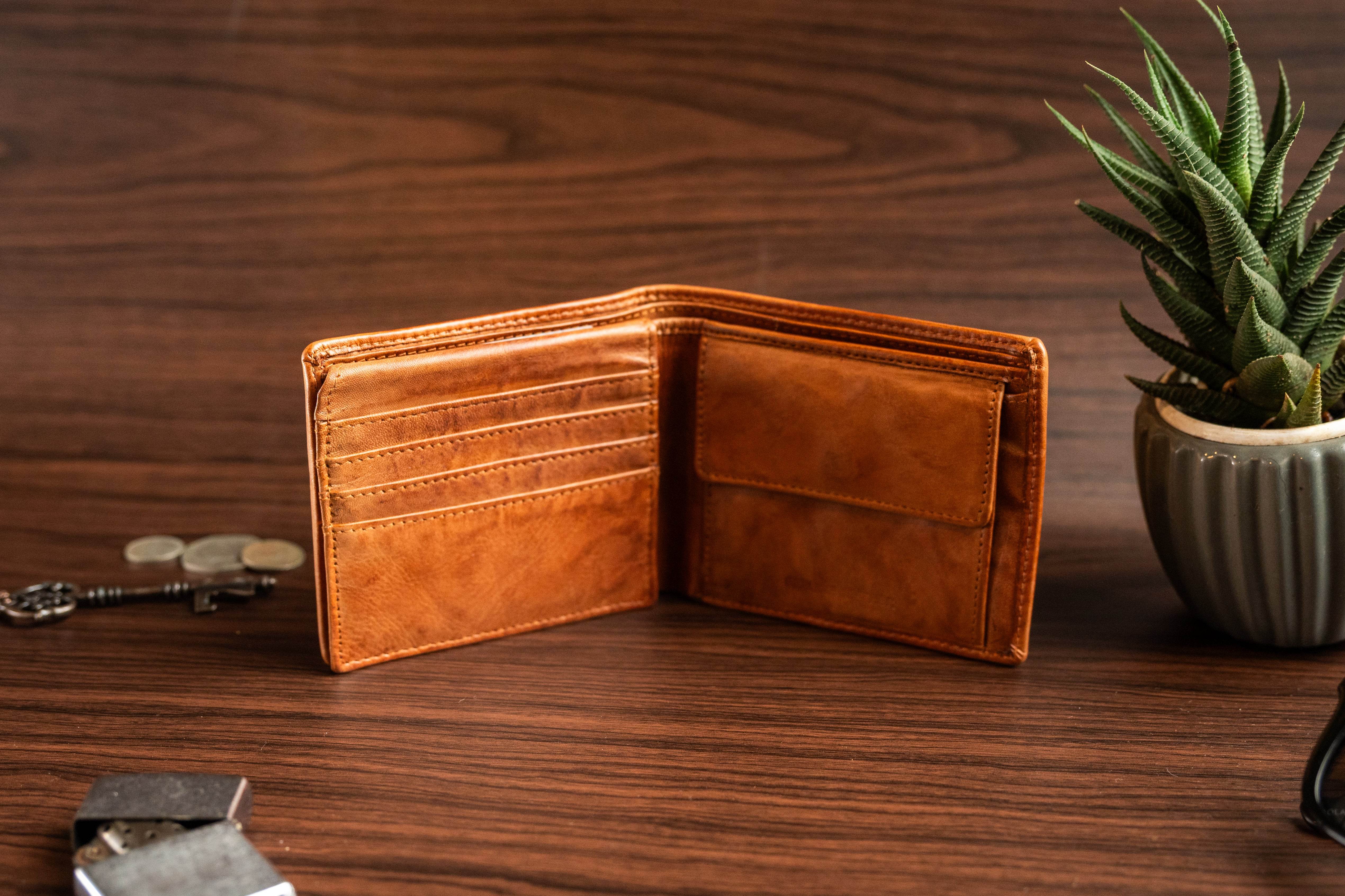 Marvella – Men’s Raw Leather Wallet with Bold Finish - Tom Tanners